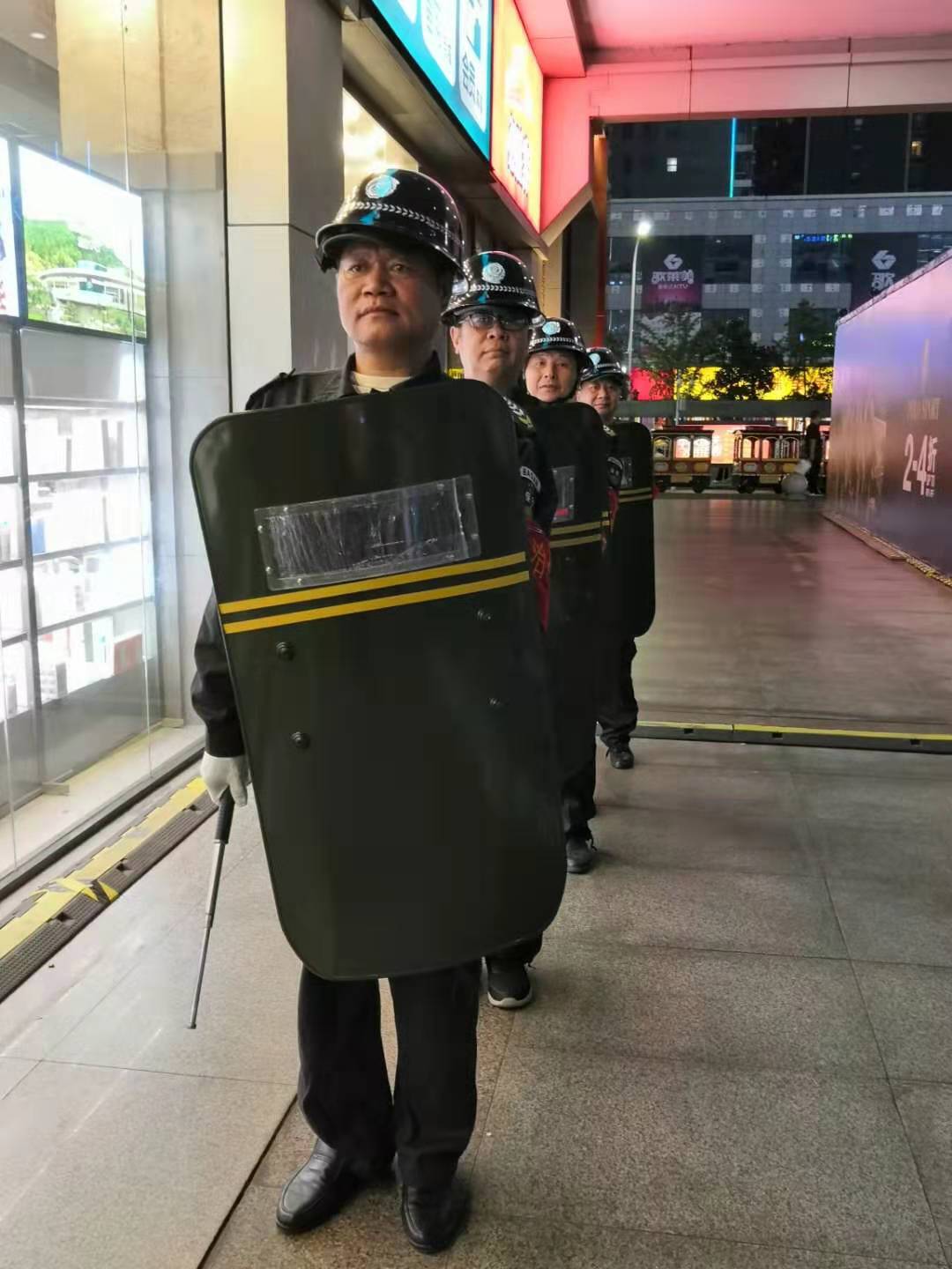 襄陽(yáng)戎安今天給大家介紹下保安員的11點(diǎn)工作職責(zé)！